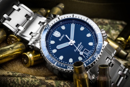 Biatec-Leviathan-02-diving-watch-water-resistance-300-m-pic-01