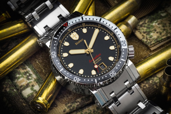 Biatec-Leviathan-03-diving-watch-water-resistance-300-m-pic-02